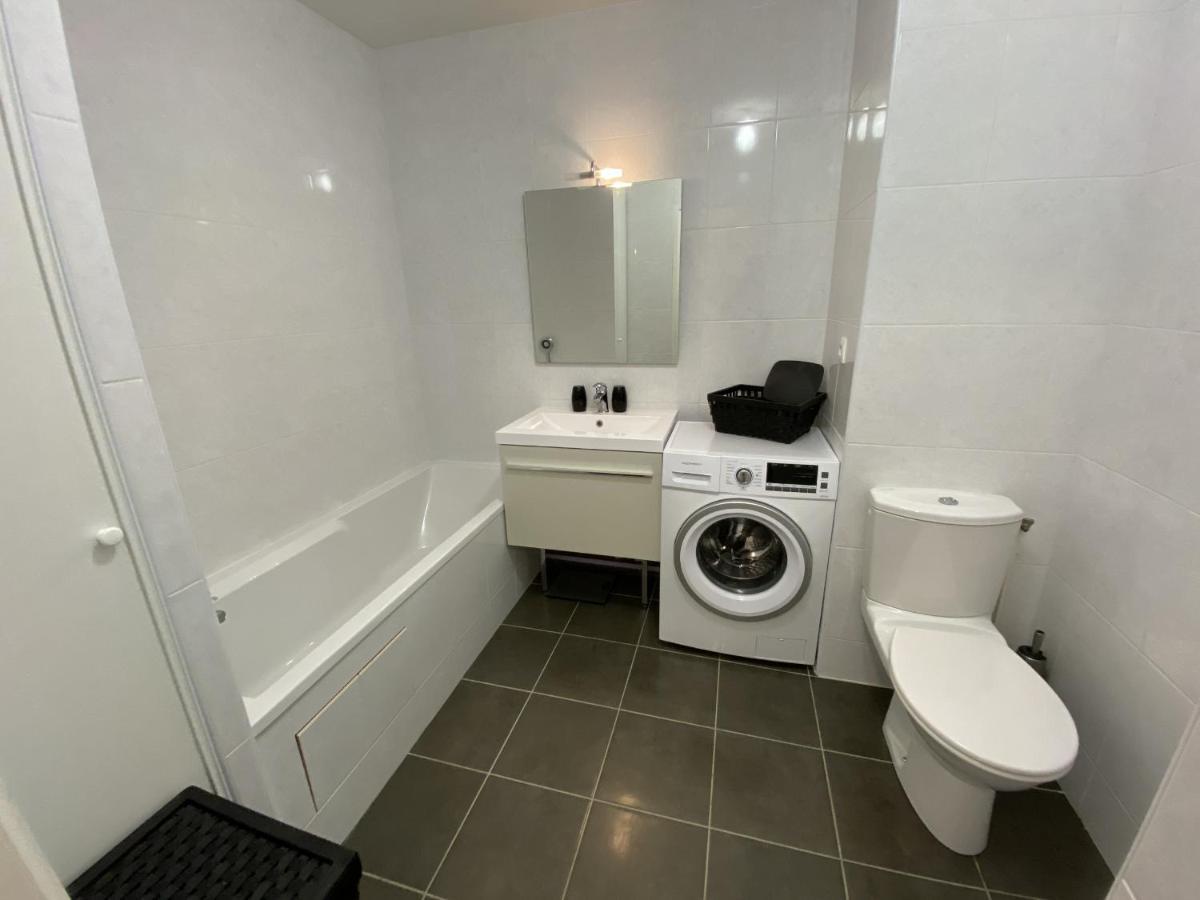 Le Skywalker : T2 Avec Parking & Balcon Apartment Toulouse Bagian luar foto